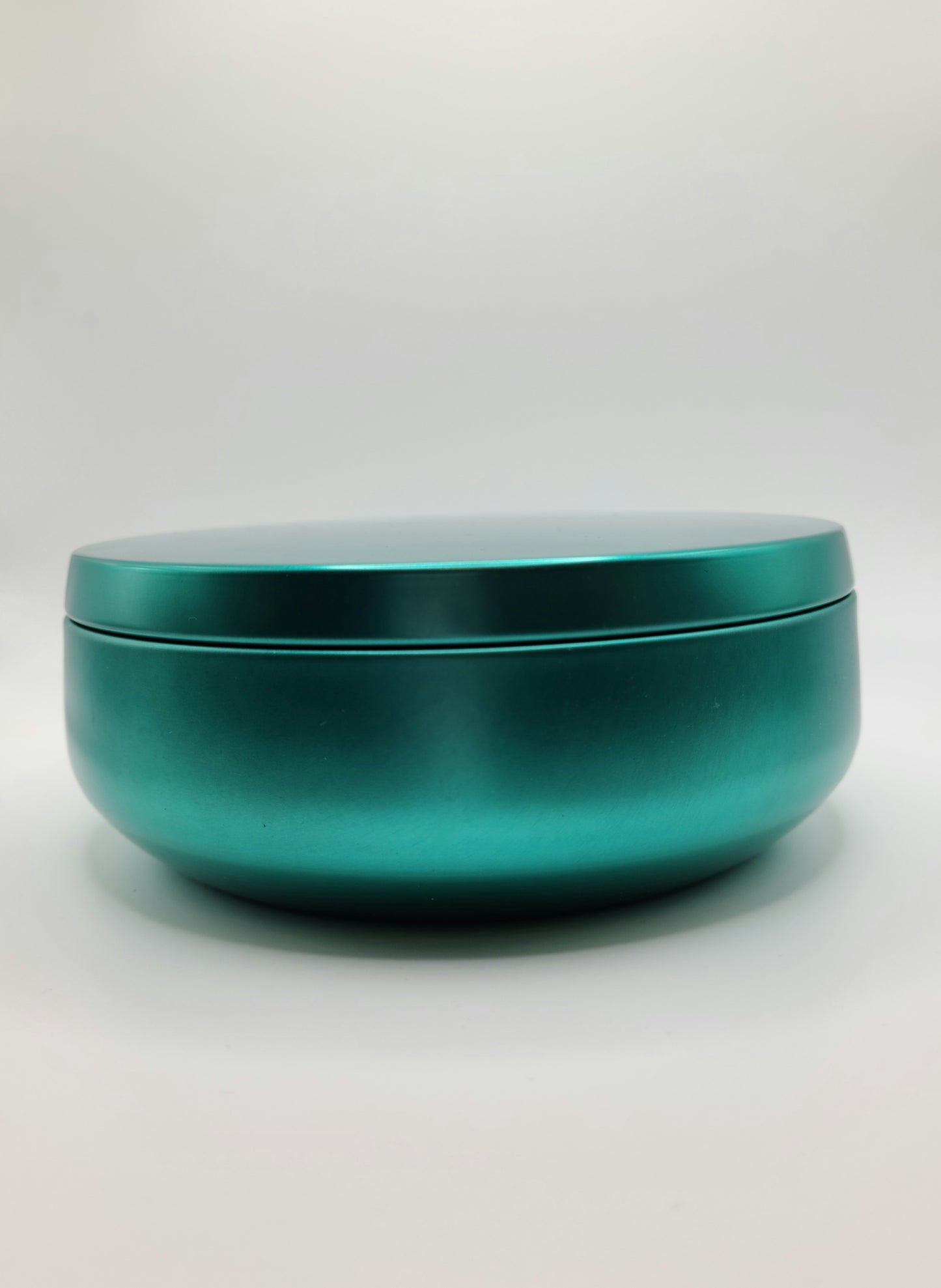 Elegant 16 oz Teal Tin Candles