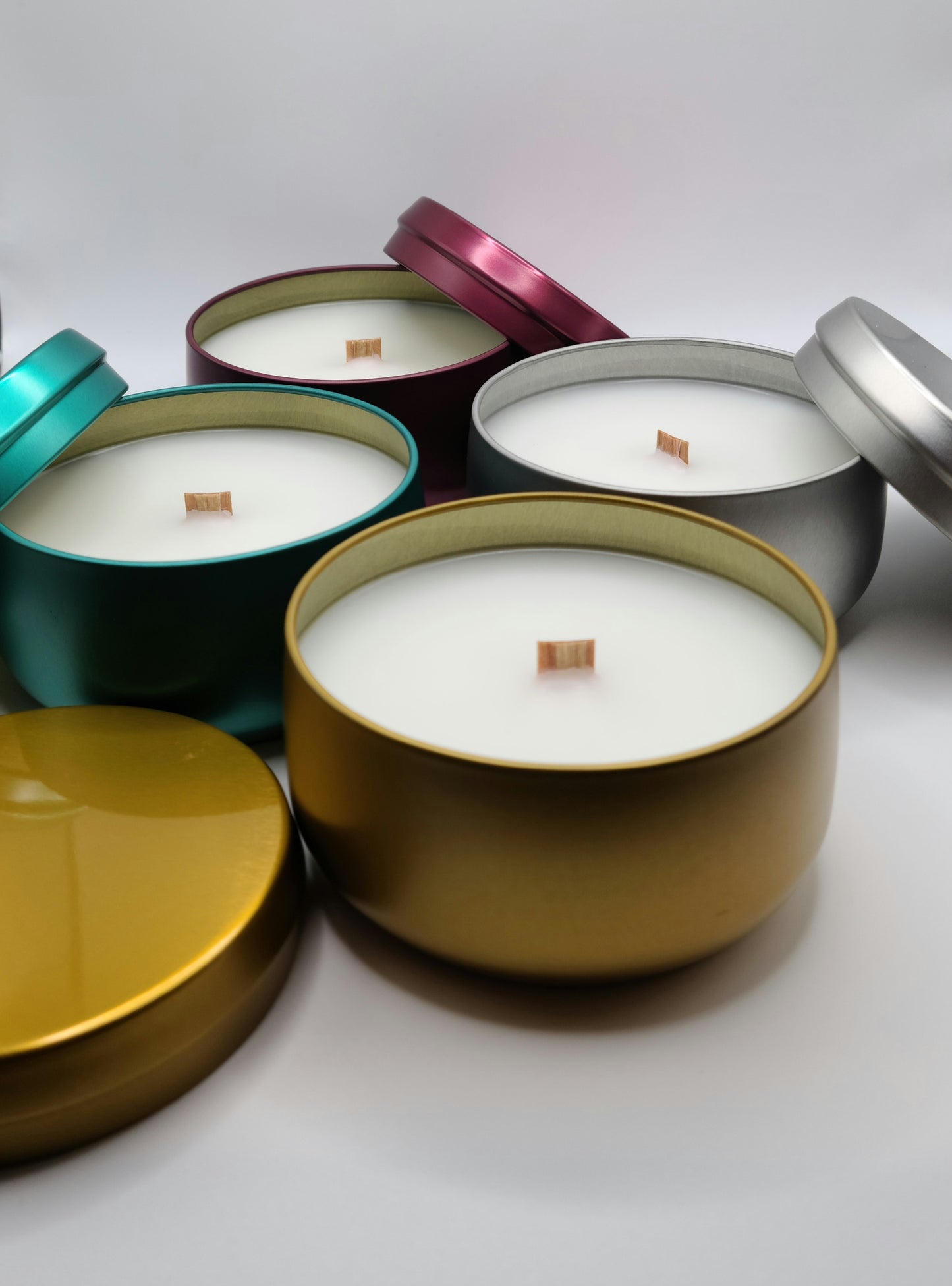 Elegant Gold 8 oz Tin Candles.